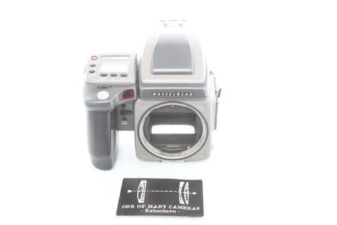 Hasselblad H1 with HVX90 Prism Finder