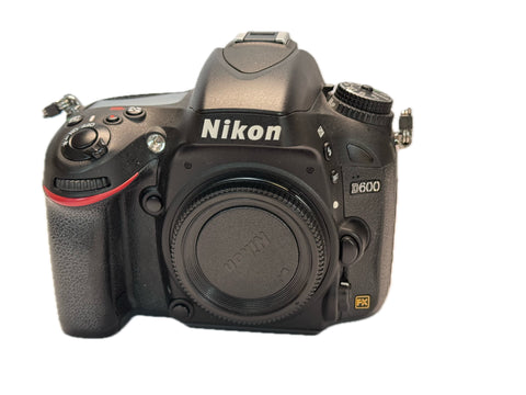 Nikon D600