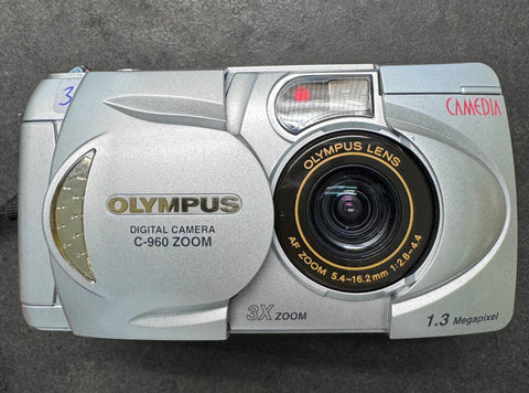Olympus C-960