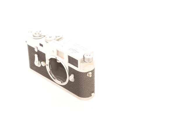 Leica M2 - cl'a February 2025