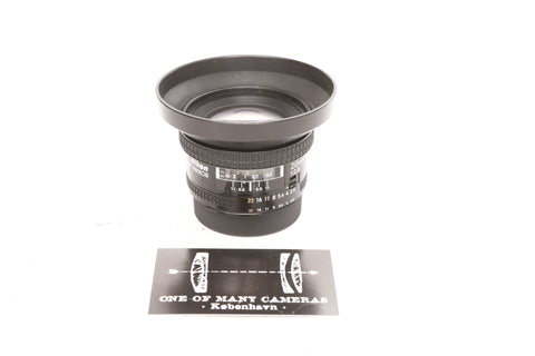 Nikon 20mm f2.8 AF D Nikkor with hood HB-4
