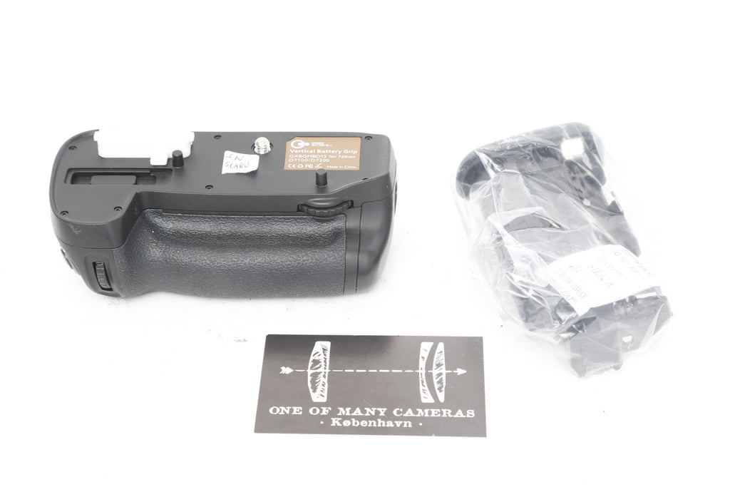 Nikon Vertical Battery Grip GXBGMBD15 for Nikon D7100 D7200