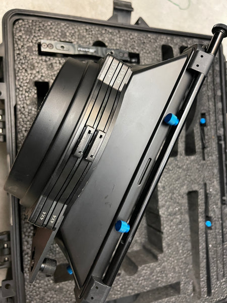 Redrock MicroMatteBox - in Amire 2600W trunk