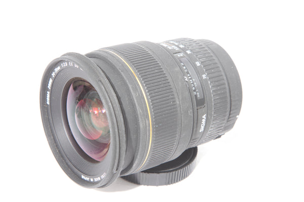 Sigma 24-70mm f2.8 EX DG Macro with hood - For Canon