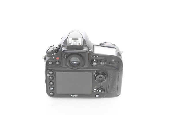 Nikon D800