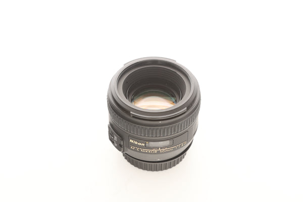 Nikon 50mm f1.4 G AF-s w. HB-47 hood