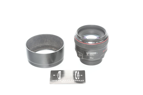 Canon EF 50mm f1.2 L with hood ES-78