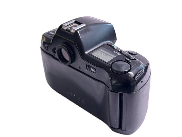 Nikon F90X - new light seals August 2025