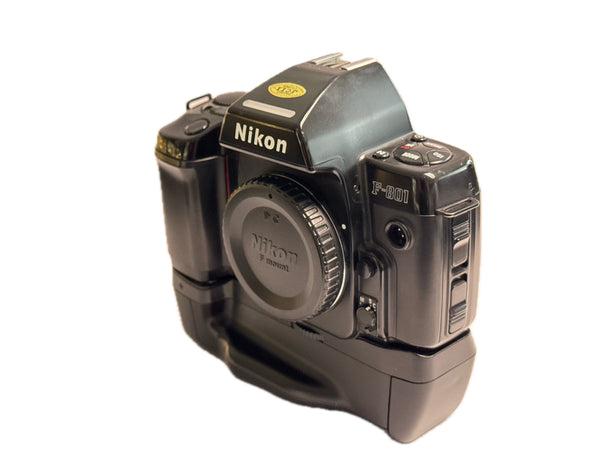 Nikon AF F-801 with MB-10 Motor Drive