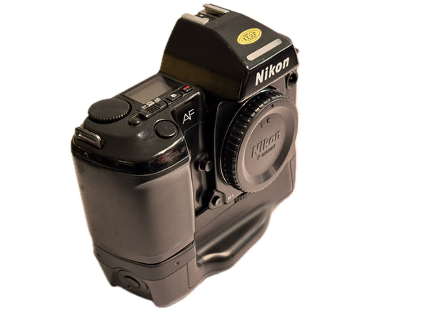 Nikon AF F-801 with MB-10 Motor Drive