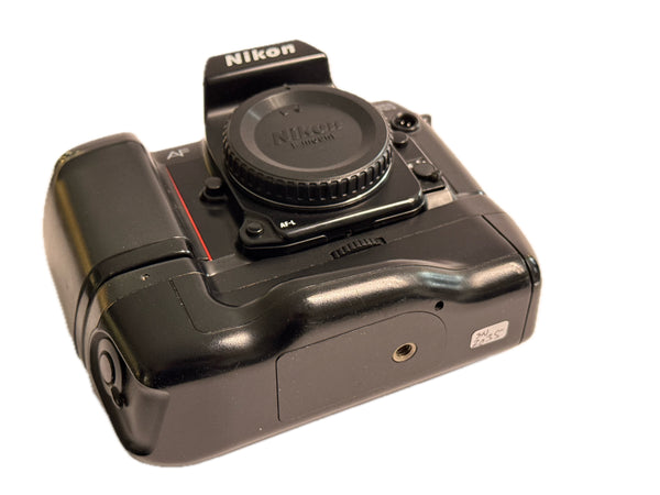 Nikon AF F-801 with MB-10 Motor Drive