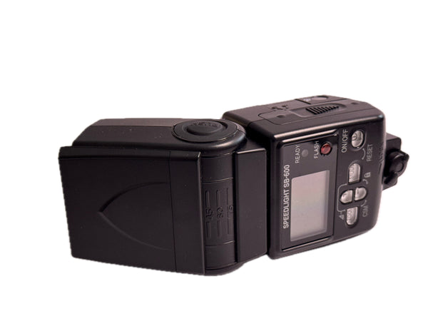 Nikon Speedlite SB-600 Flash