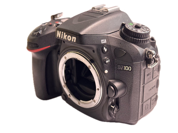 Nikon D7100