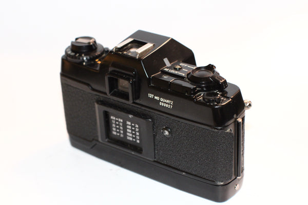 Contax 137 MD Quartz - New light seals April 2024