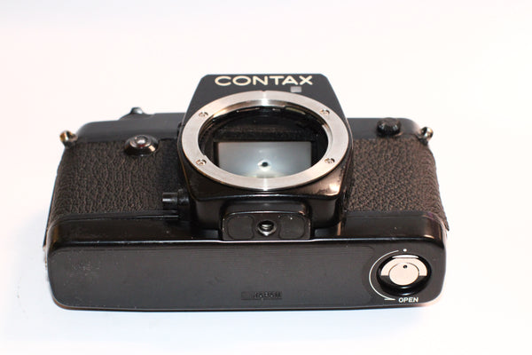 Contax 137 MD Quartz - New light seals April 2024