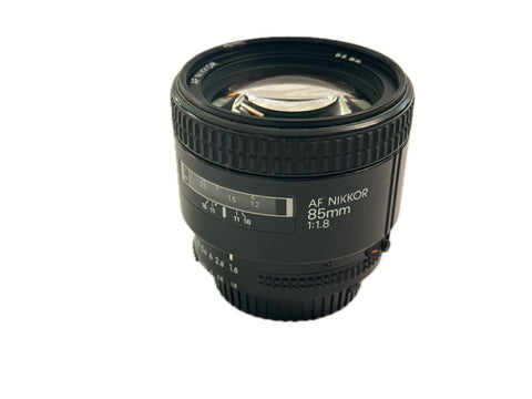 Nikon 85mm f1.8 AF Nikkor
