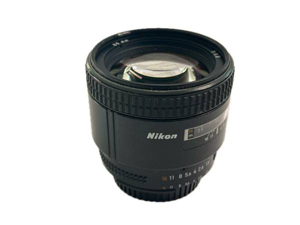 Nikon 85mm f1.8 AF Nikkor