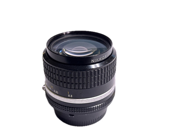 Nikon 35mm f2 Nikkor