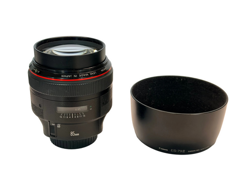 Canon EF 85mm f1.2 L II USM with hood ES-79II