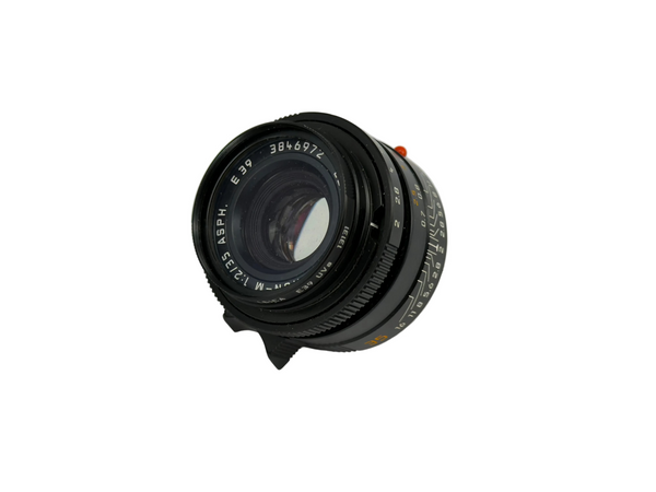 Leica 35mm f2 Summicron ASPH 11673 with hood 12526 A42