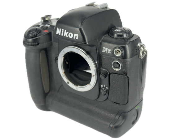 Nikon D1x