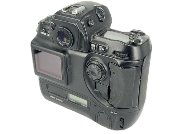 Nikon D1x