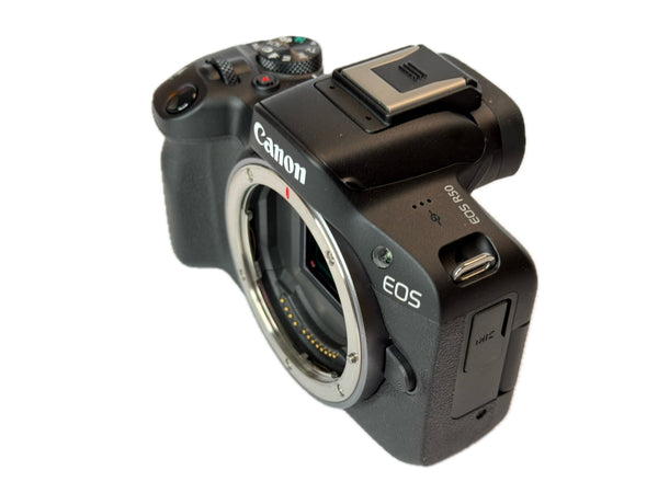 Canon EOS R50 - like new
