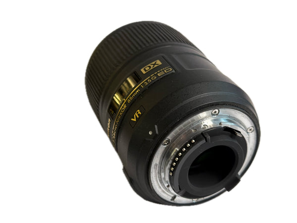 Nikon 85mm f3.5 AF-S Micro Nikkor G ED DX VR