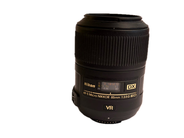 Nikon 85mm f3.5 AF-S Micro Nikkor G ED DX VR