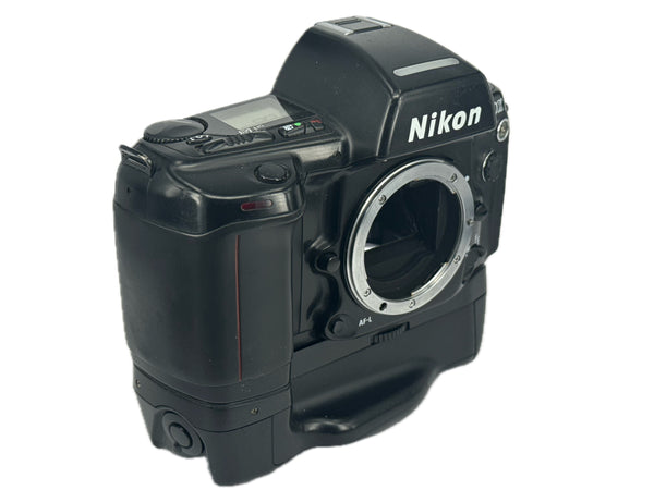 Nikon F90X with MB-10 Motordrive - new light seals September 2025
