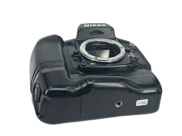 Nikon F90X with MB-10 Motordrive - new light seals September 2025