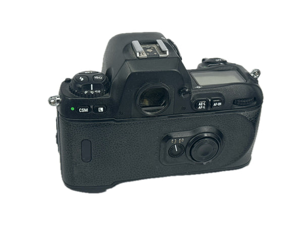 Nikon F100 with MB-15