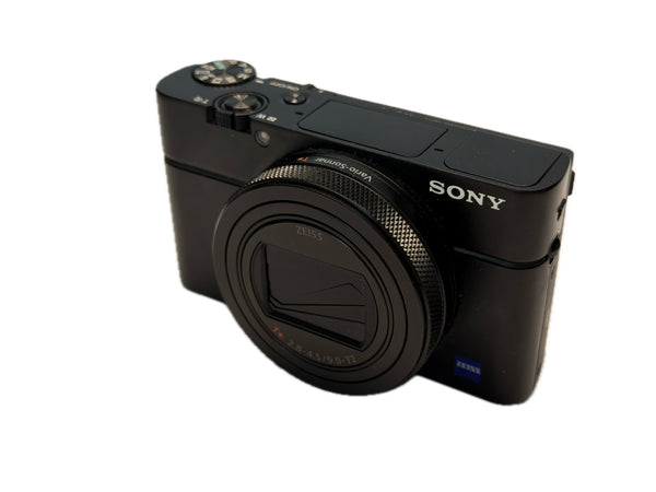 Sony RX100M7A - like new
