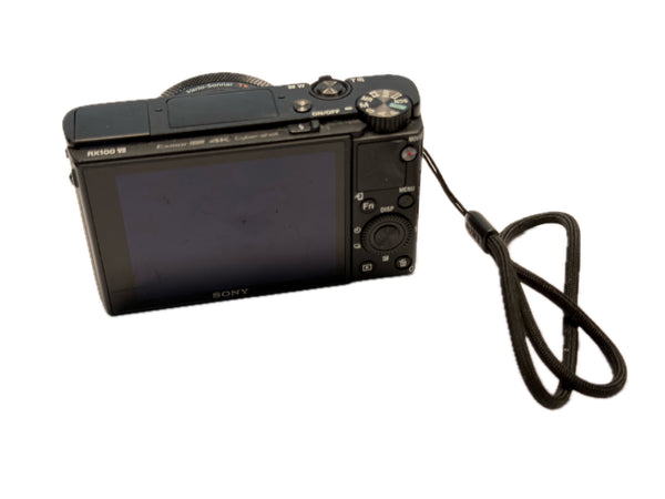 Sony RX100M7A - like new