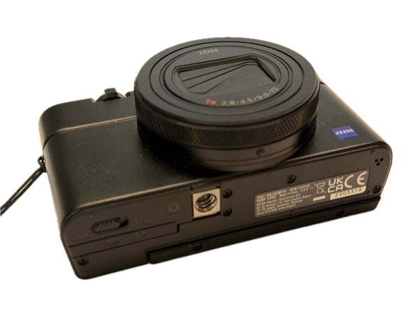 Sony RX100M7A - like new