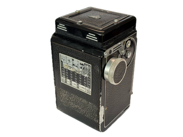 Rolleicord V with Schneider 75mm f3.5 Xenar - cl'a April 2026
