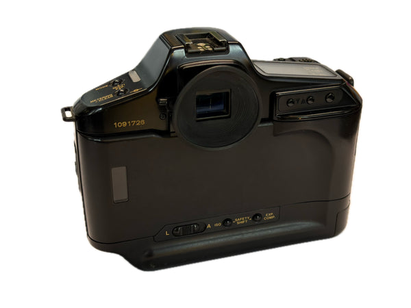 Canon T90