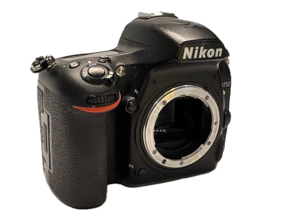 Nikon D750
