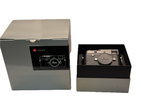 Leica M-P (Typ 240) Black Paint Finish 10733 in box