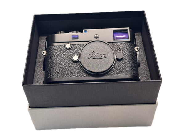 Leica M-P (Typ 240) Black Paint Finish 10733 in box