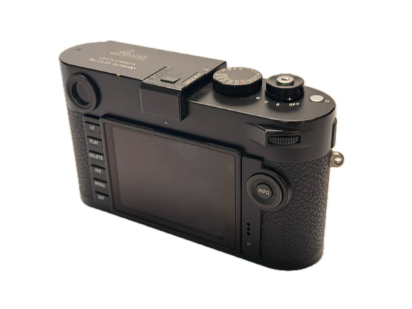 Leica M-P (Typ 240) Black Paint Finish 10733 in box