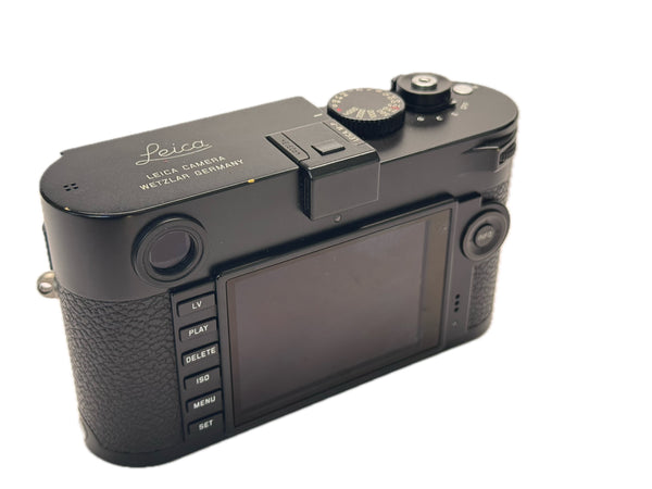 Leica M-P (Typ 240) Black Paint Finish 10733 in box