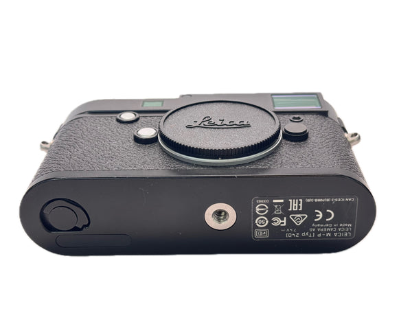 Leica M-P (Typ 240) Black Paint Finish 10733 in box