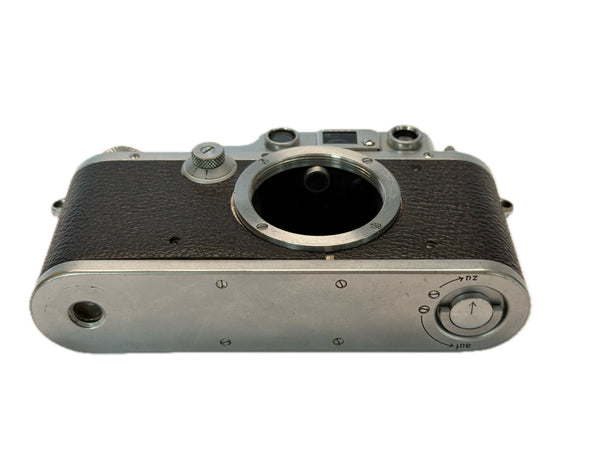 Leica IIIb 1939-1940 - serviced September 2026