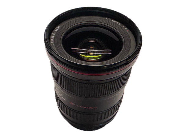 Canon EF 17-40mm f4 L USM with hood EW-83E