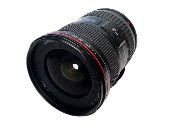 Canon EF 17-40mm f4 L USM with hood EW-83E