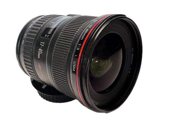 Canon EF 17-40mm f4 L USM with hood EW-83E