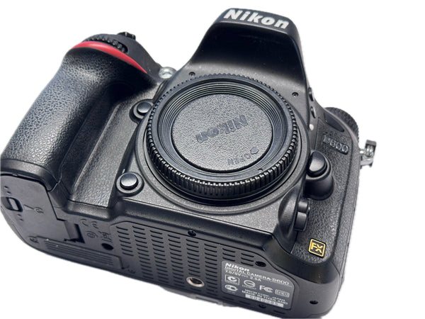 Nikon D600