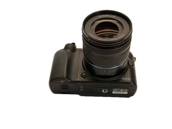 Samsung NX11 with 18-55mm
