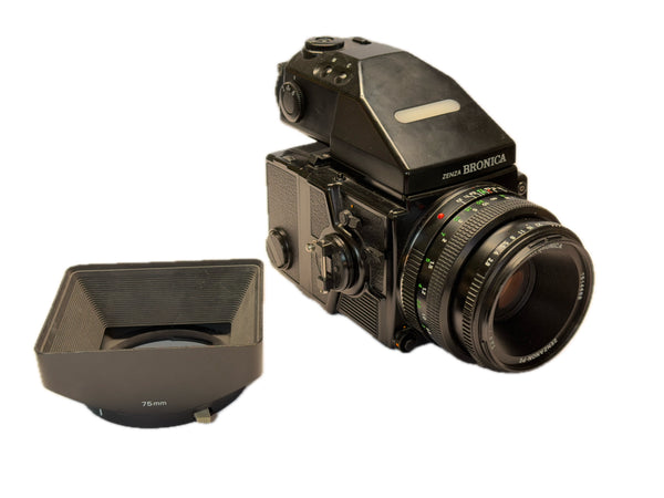 Bronica ETR Si with 75mm f2.8 Zenzanon-PE